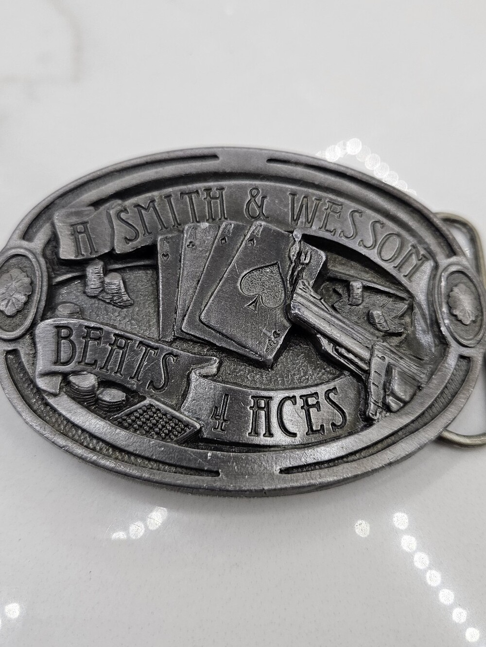 VTG Smith & Wesson Beats 4 Aces Poker Belt Buckle Oval 1988 C+J Inc CJ1434 3.5"